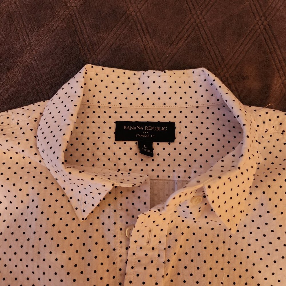 Banana Republic Dotted S/S Button Down